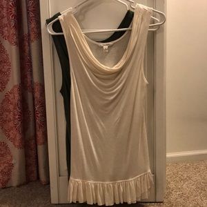 2 BR sleeveless blouses